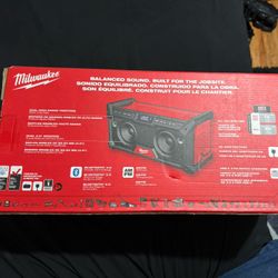 M18 18V Lithium-Ion Cordless Jobsite Radio