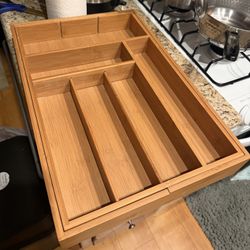 Expandable Bamboo Silverware Organizer