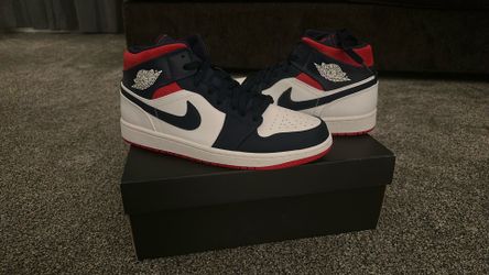 Jordan 1  Mid