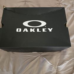Oakley boots