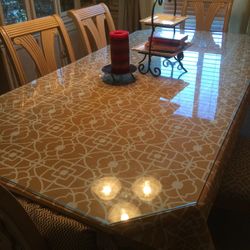 Dining Table  For 6-8 Seaters 