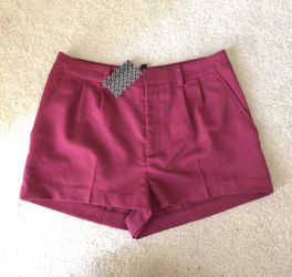 H&M New With Tags Burgundy Shorts Size 6