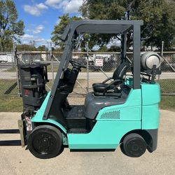2019 Mitsubishi Forklift Lifting capacity, 5000lbs 