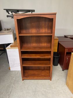 Wood Bookcase with 5 Shelves