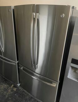 Deal: GE Stainless French Door Fridge – Bottom Freezer, LED