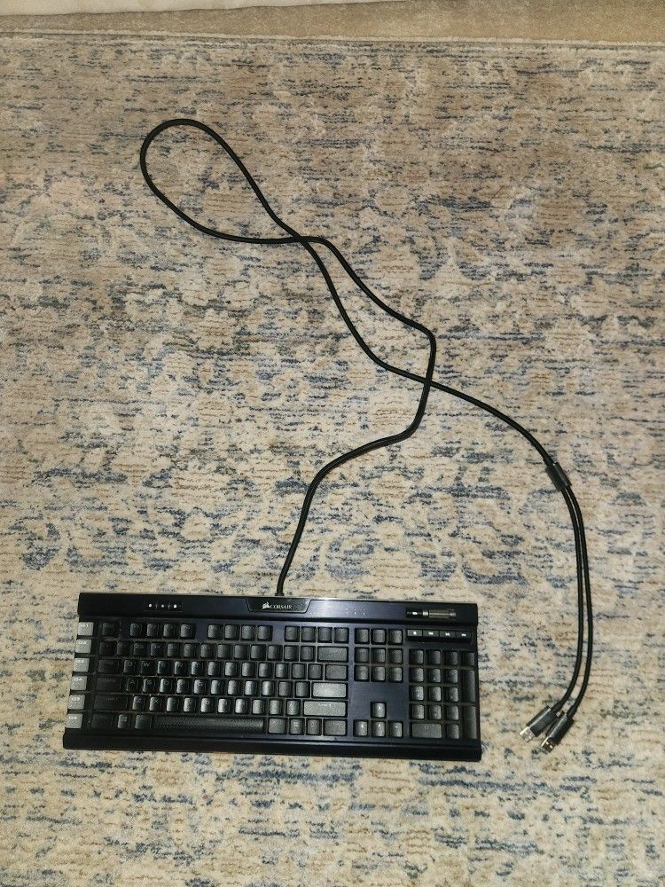 Corsair K95 RGB Platinum XT Mechanical