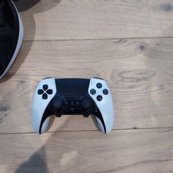 PlayStation DualSense Edge Wireless Controller