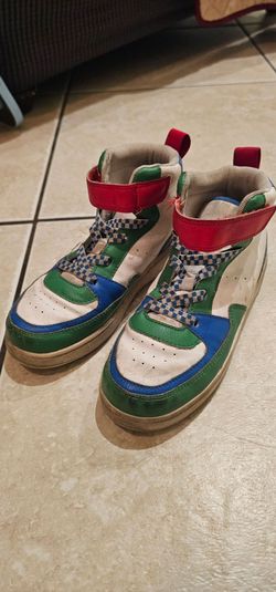 Boys shoes
