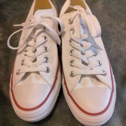 Size 8 White Converse New