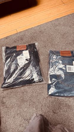 Lucky Brand Men’s Jeans – BRAND NEW Factory Sealed – 2 Pairs