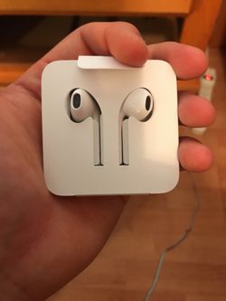 Apple headphones