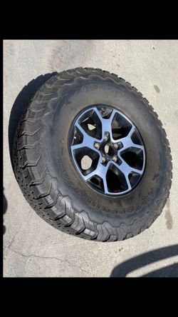 1 Only — LT315/70r17 5x127 5x5 Stock Jeep Wrangler Gladiator Grand Cherokee Wheel Rim Good Tire!!