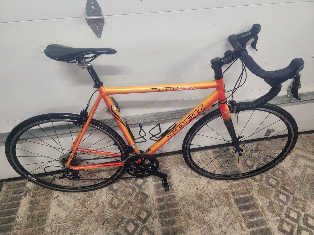 *** TREK ROAD BIKE WITH UPGRADES ***