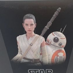 Hot Toys 🔥 Rey & BB 8