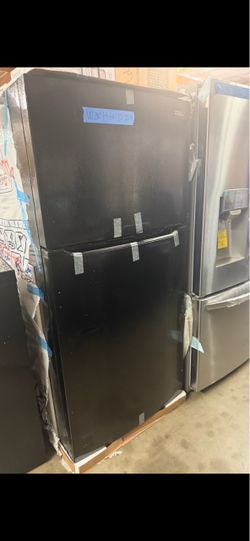 Refrigerator top and bottom Frigidaire black w 30”