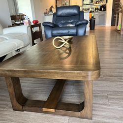 Solid Wood Coffee Table + End Table Set - Excellent Condition