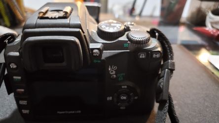 E 500 Olympus Digtal Camera Battery/ Charger