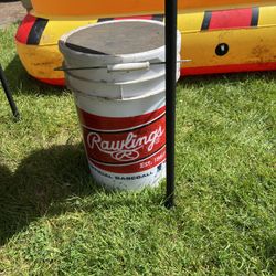 5 gallon bucket of Baseball balls