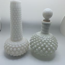 Vintage Moonstone White Opalescent Hob Nail Vase Beautiful True Vintage Decor Art Glass