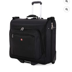 SWISSGEAR The Zurich Pro 24" Garment Bag Roller, inside like new, outside some scratches but just from being stored! 