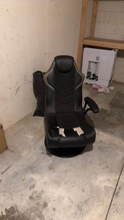 Gaming chair