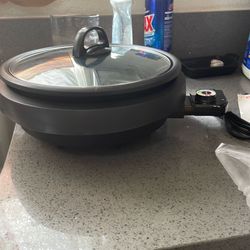 Grill pot and skillet