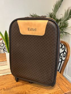 La Tour Eiffel 1887 Luggage