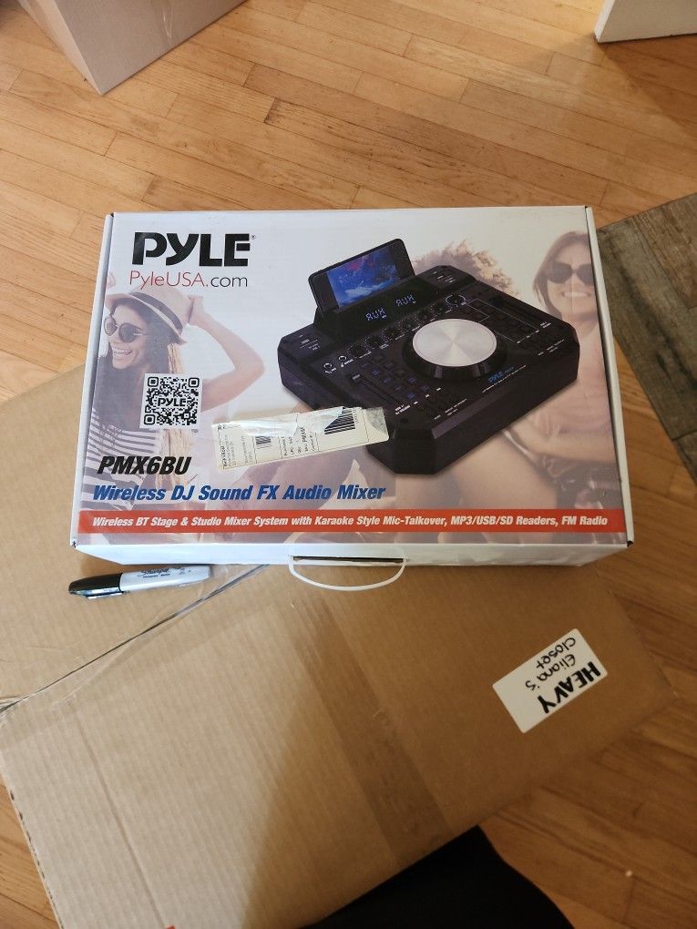 Unused Brabd New Pyle DJ Mixer