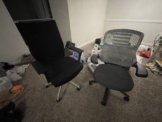Office Chairs Mint/Like-New $300/each