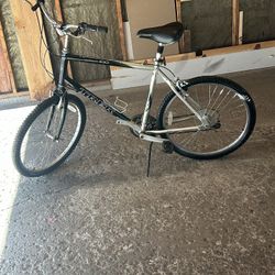 Trek 100 Navigator Bike And Very Good Condition