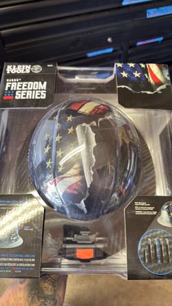 Klein tools freedom series carbon fiber hard hat