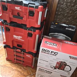 Milwaukee Packout Set Of 3 Piece  New Asking $275 Cash & Lincoln  Welder $245