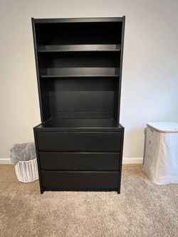 Dresser with Hutch