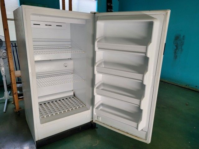 Frigidaire Freezer