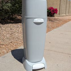 Gray And White Diaper Genie