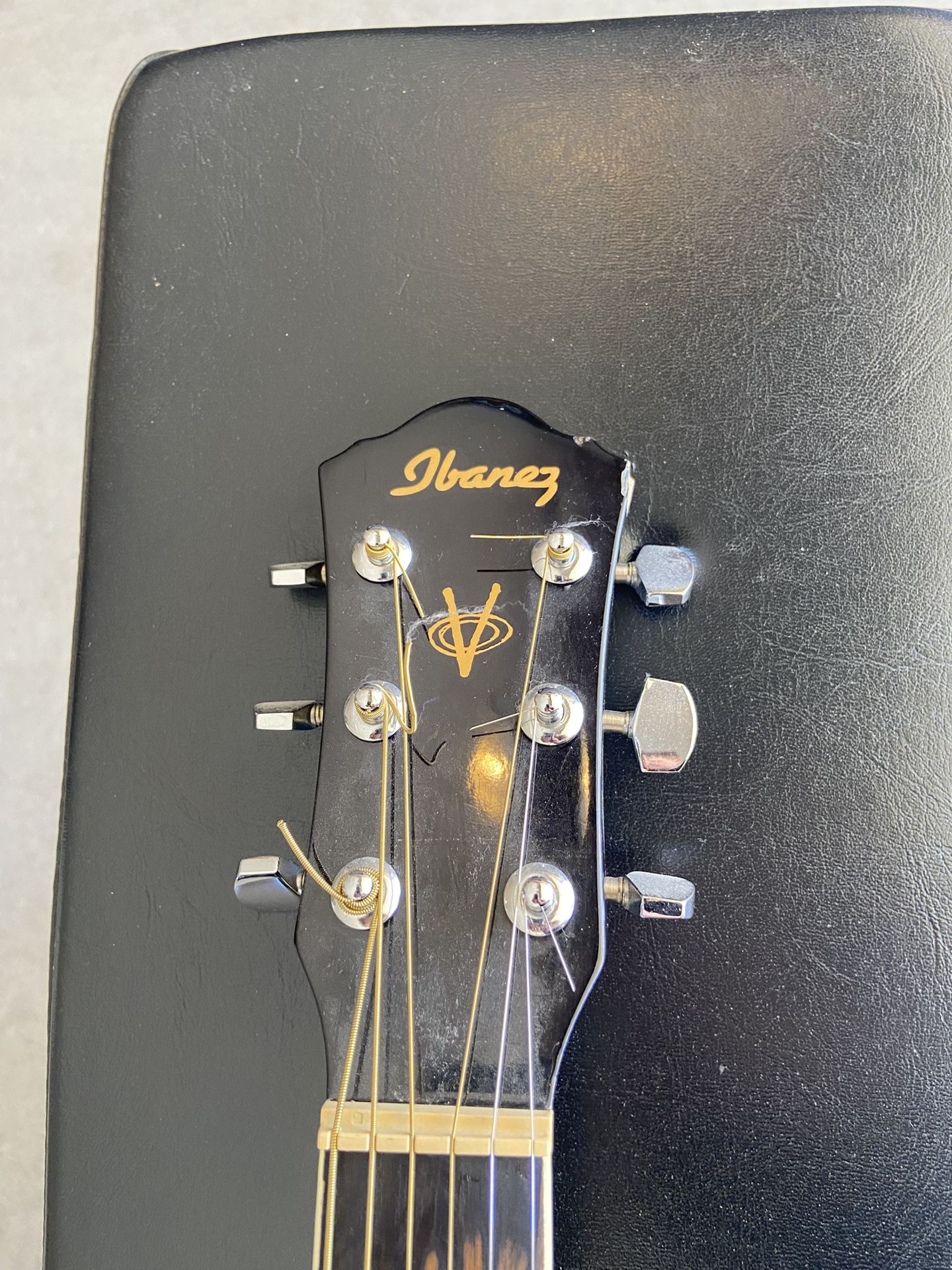 Electric/Acoustic Guitar