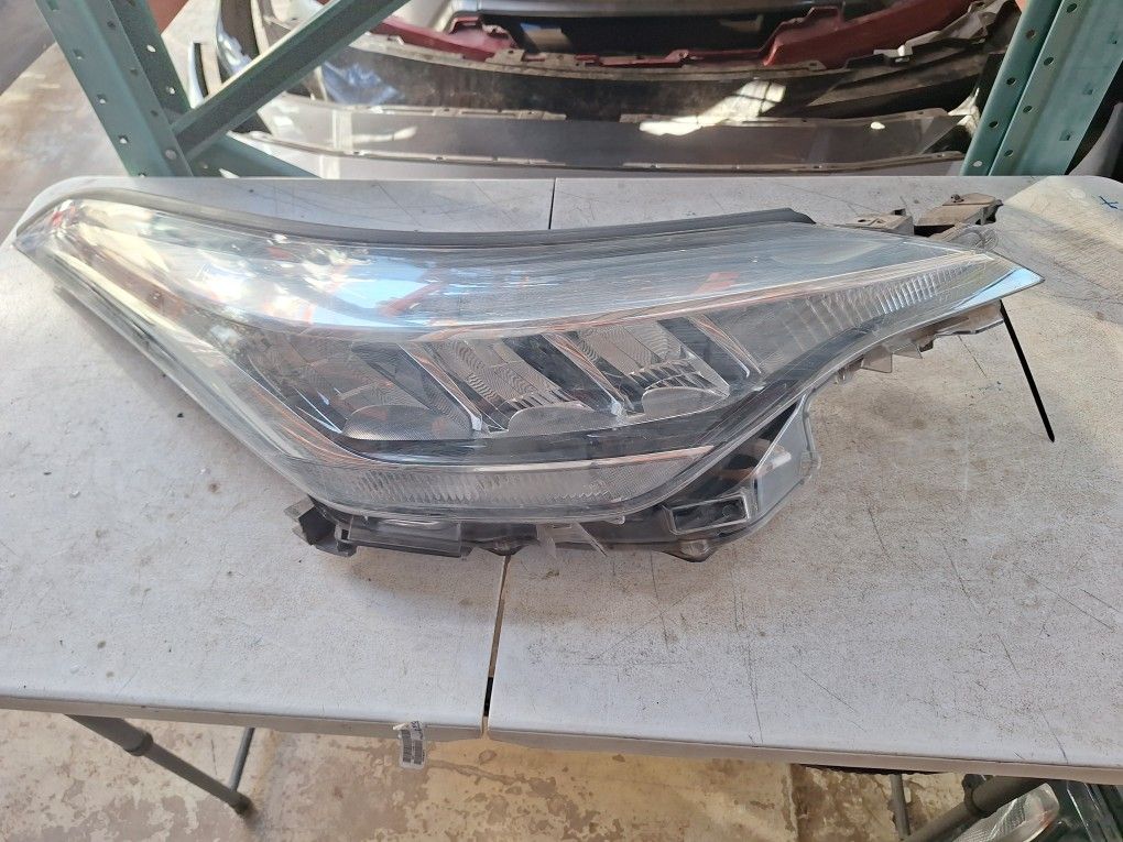 Toyota CHR Right Headlight Lid Oem