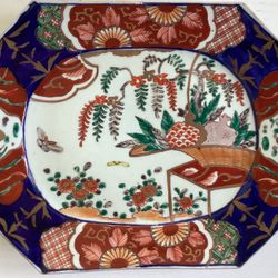 Antique Japanese Imari Porcelain Octagon Hand-Painted Plate Arita Ware