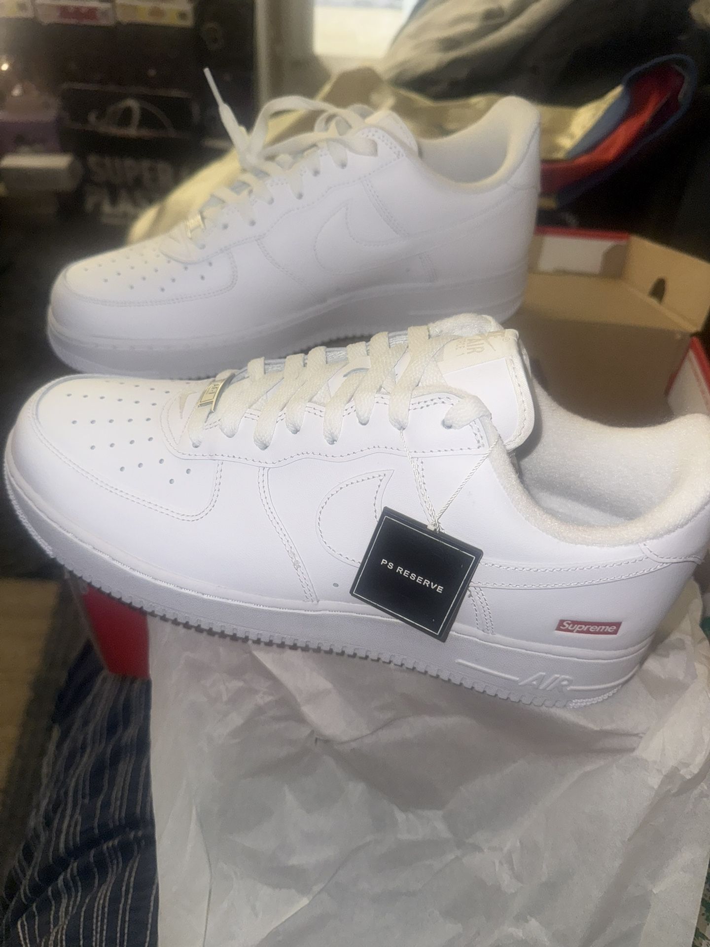 DS Air Force 1 Supreme No Box