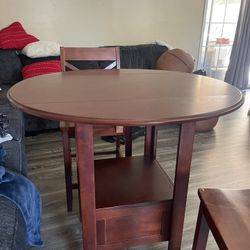 2 Chair Round Table