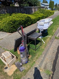 *Free* Kennel & Table (updated)