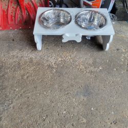 Food And Water Bowls With Stand