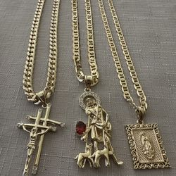 1 Cuban Chain In Gold Plated And 2 Gold Filled Chain With San Lazaro And Square Virgin Pendant