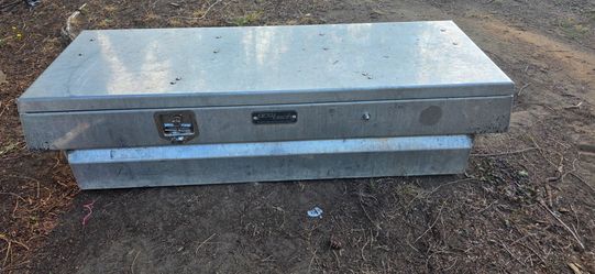 Truck box