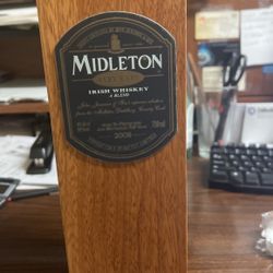 2009 MIDLETON VERY RARE IRISH WHISKEY 