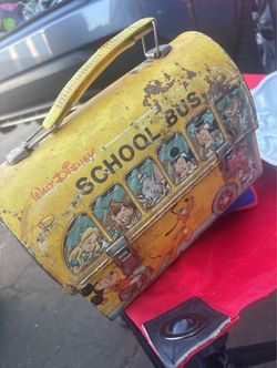 Vintage Walt Disney School Bus Metal Lunch Box