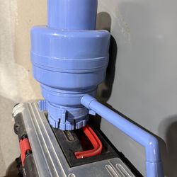 Water five gallon water top pump