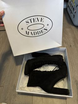 Steve Madden Black Boots