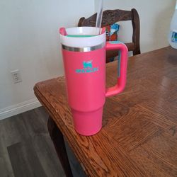 Stanley thermos , thirty ounce pink , twenty five dollars