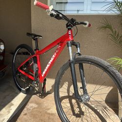 Diamondback Hard tail 